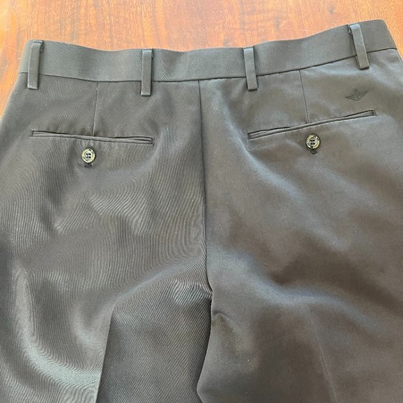 COPY - Men's Never-Iron Essential Dockers Flat Front 32/32 in Black - Picture 6 of 9